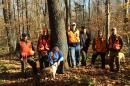 主要研究 alumna Wendy Weisiger with others on a harvest site walk